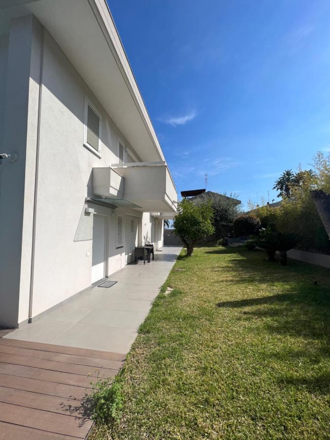 White House Villa Aci Catena Exterior photo